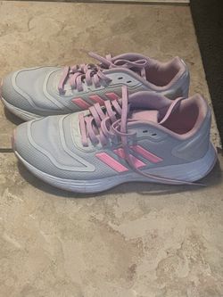 Adidas Youth Size 4 Shoes