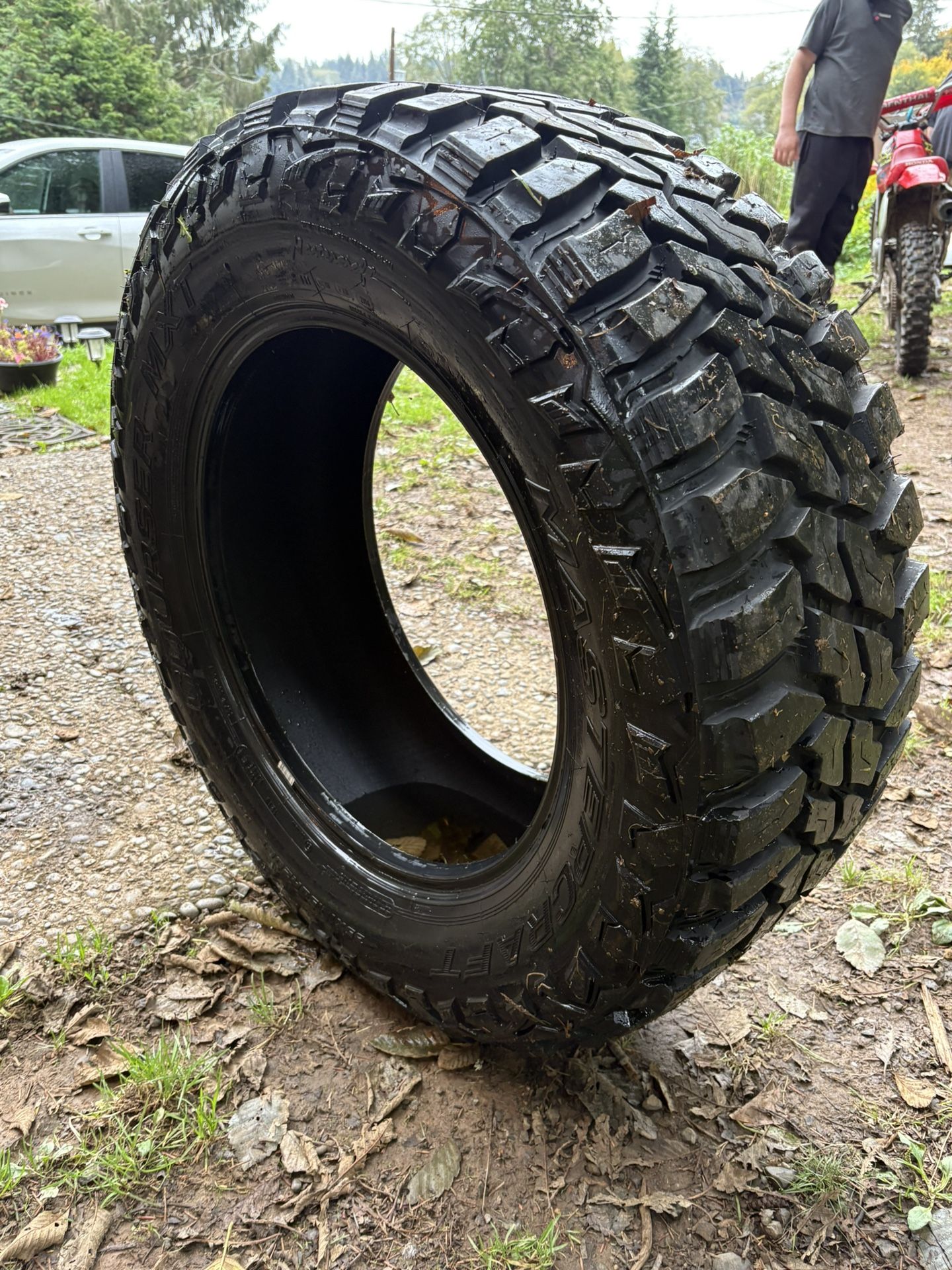 Mastercraft Courser 35x12.50R20LT Tires