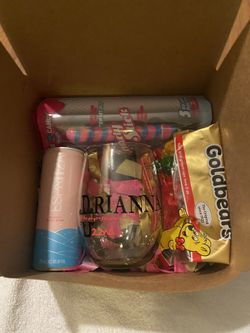 Personalized Gift Boxes/Wedding/Birthday Party’s/t-shirt vinyl printing