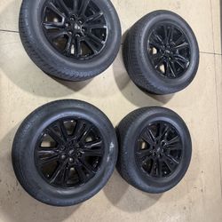 2026 F150 Platinum 4x4 Stock Wheels/ HANKOOK DYNAPRO AT2 275/60/20