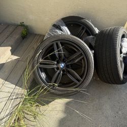 19 In Staggered BMW M Wheels In Great Condition. 