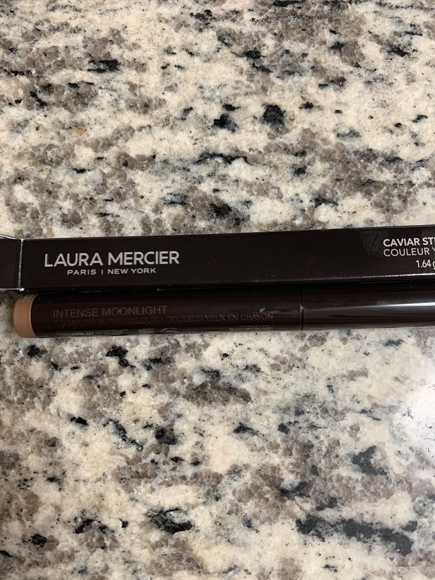 Laura Mercier - eyeshadow stick