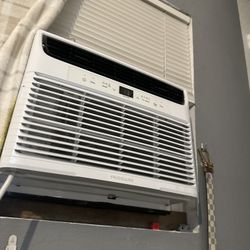 Frigidaire 12000 BTU
