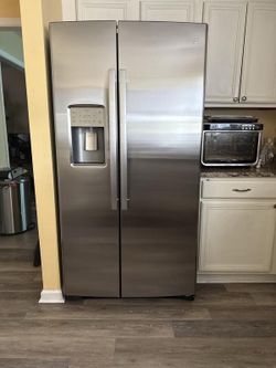 GE profile PSHS6PGZBESS refrigerator