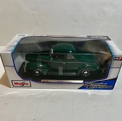 1/18 MAISTO 1939 FORD DELUXE SPECIAL EDITION DIE CAST ***BRAND NEW & RARE***