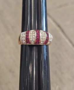18K GERSC Yellow Gold Ruby and Rhinestone Rin