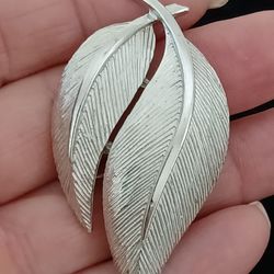 Vtg.Trifari Silver Tone Double Leaf Pin