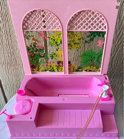 Vintage 1975 Barbie Bubble Bath Tub Playset WITH Hose