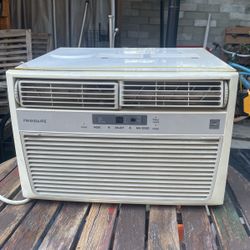 Frigidaire 8000 BTU Window AC
