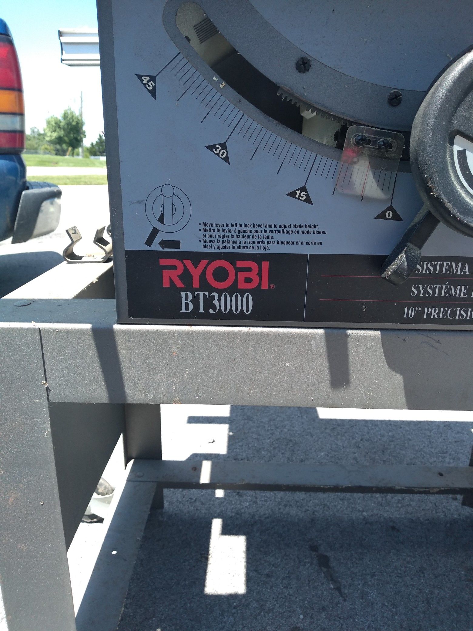 Ryobi table saw and router table BT3000 for Sale in Indianapolis, IN