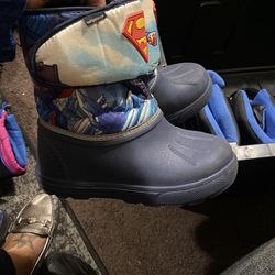 Superman Snow Boots Kids Boys Sz 2 