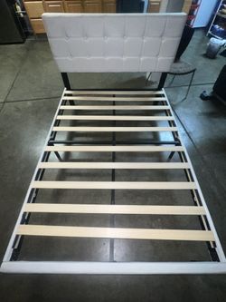 Full Size White Bed Price 150$