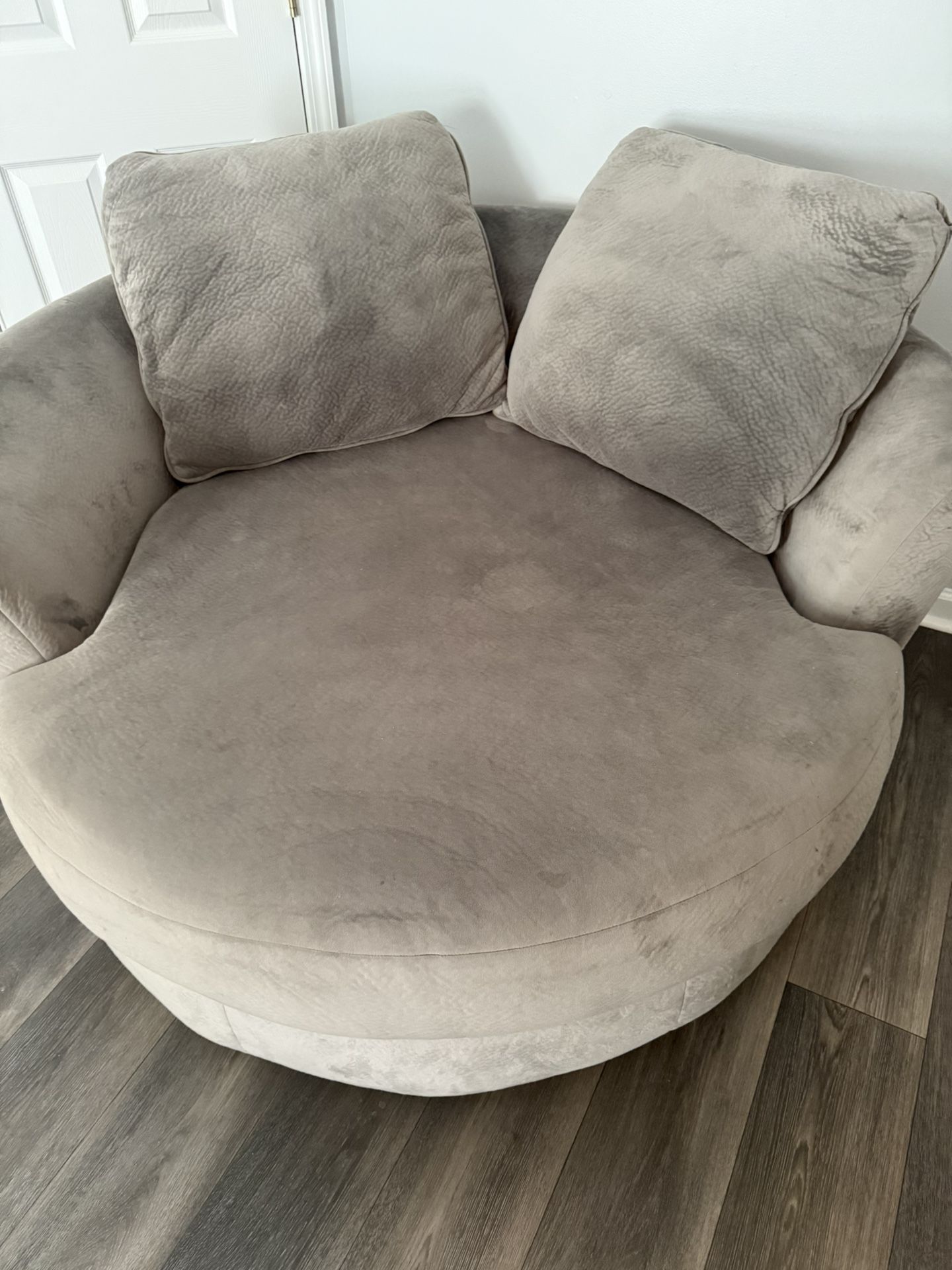 Swivel Chair