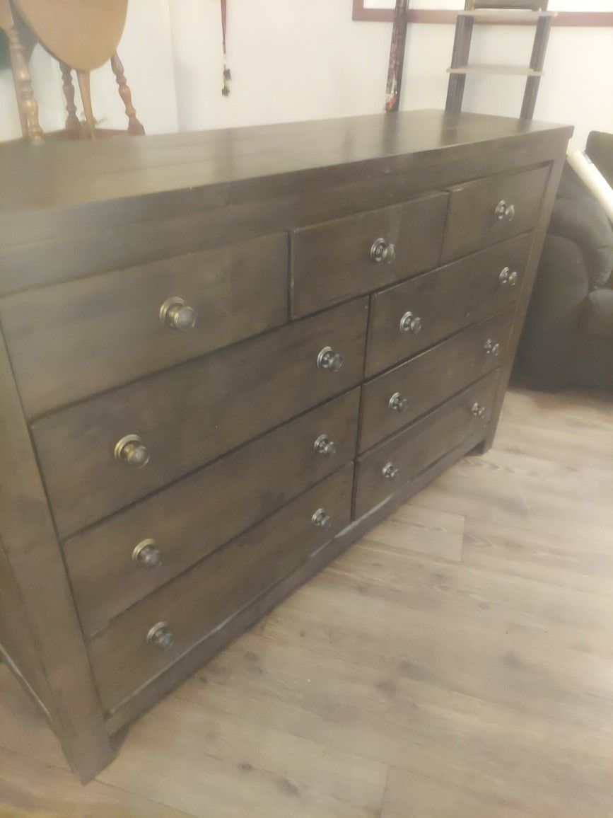 Very NICE Blue Ridge Dresser Retails For $700