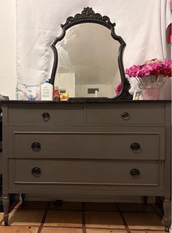 Dresser