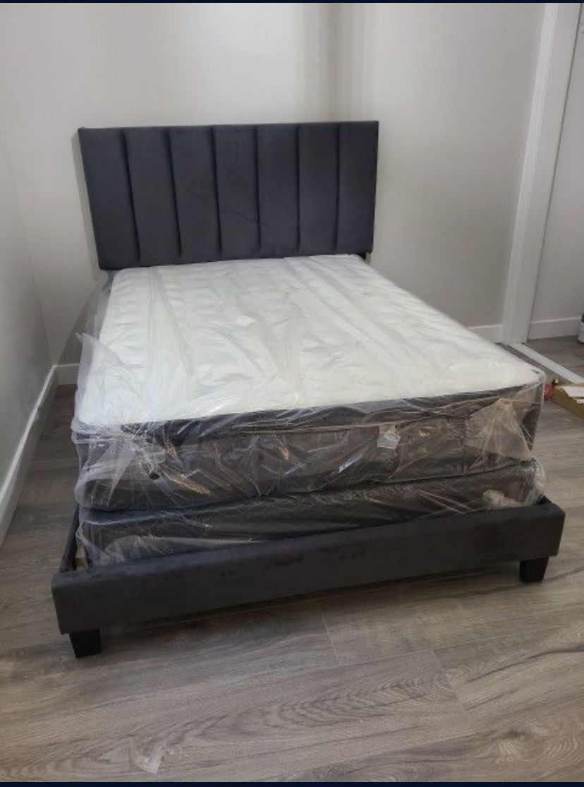 Queen Size Bed Frame With Mattress