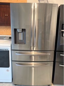 Counter depth Samsung 4 door fridge