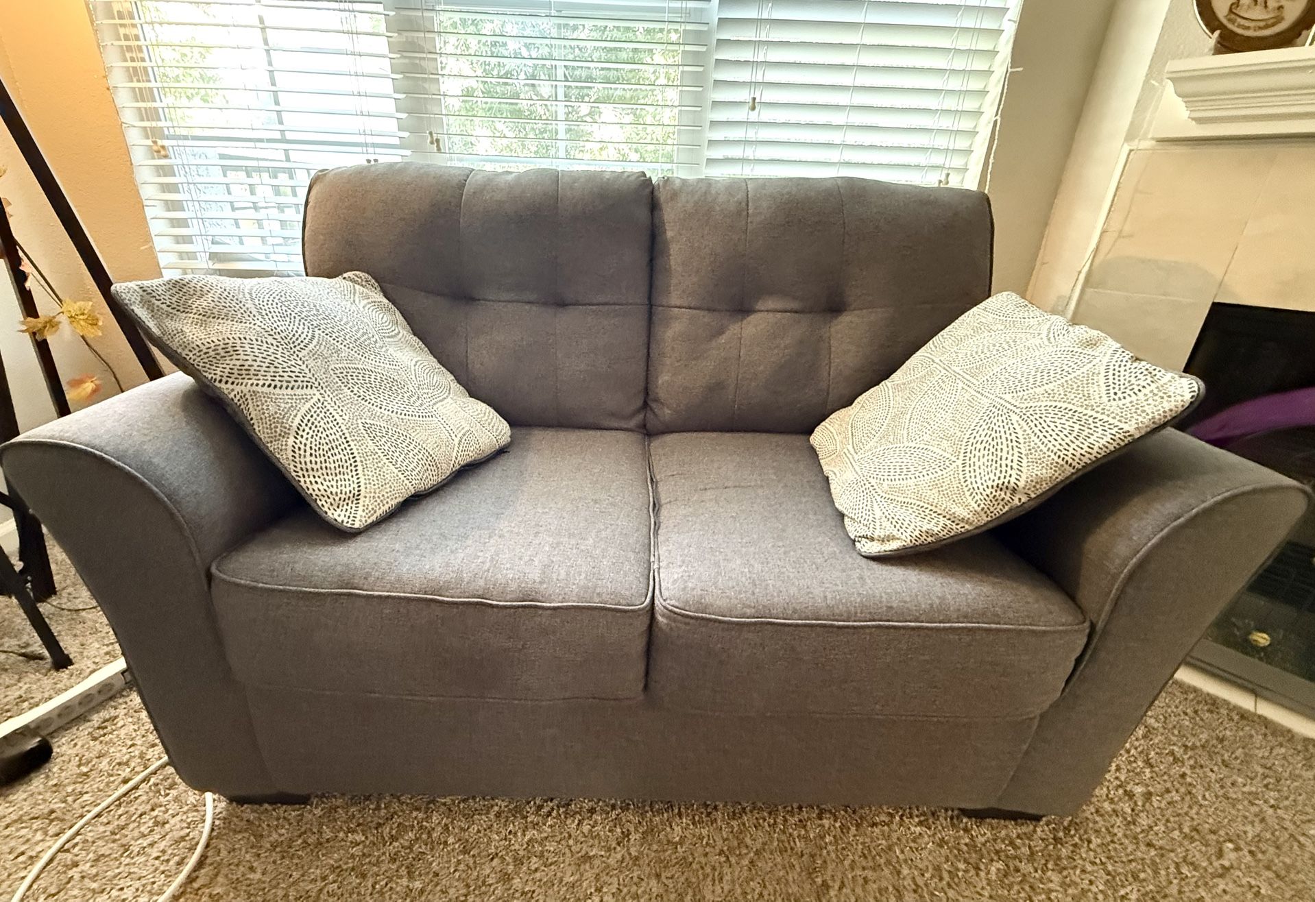 Gray Couch ( Loveseat )