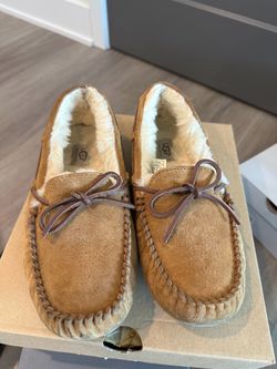 UGG Women's Dakota Slipper in the classic "Chestnut" colorway