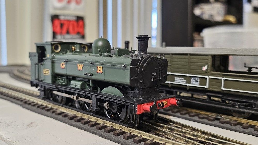 Bachmann 32-210 57xx Pannier Tank GWR Green- Duck!