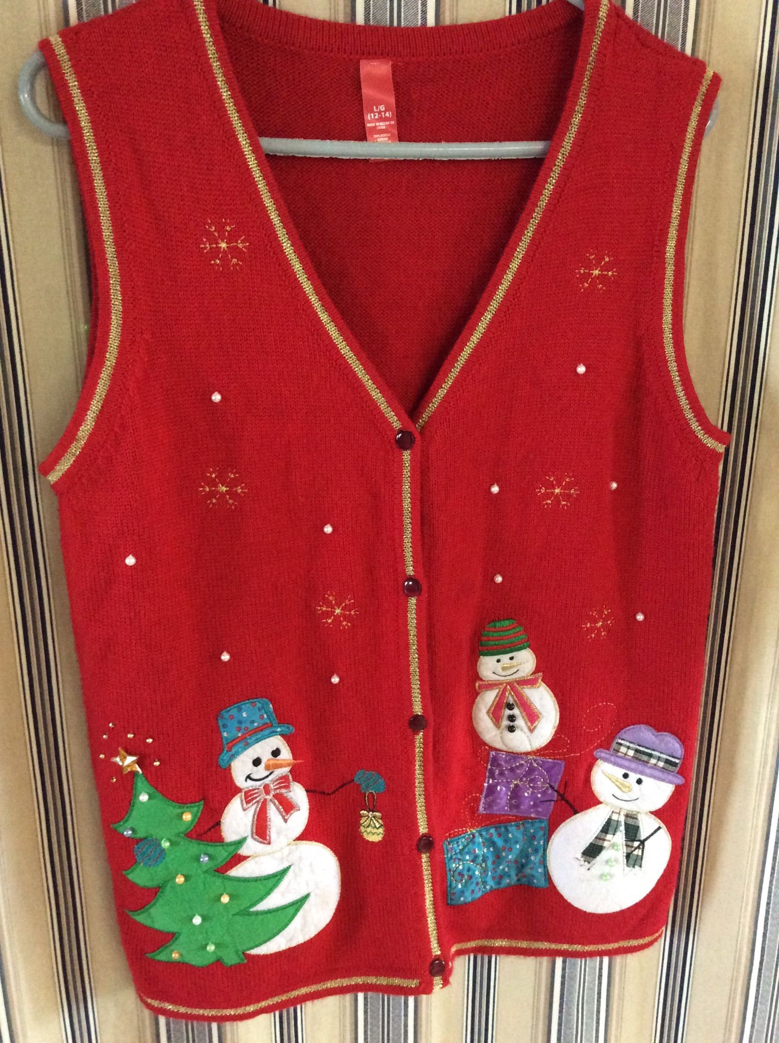 Ladies Size LARGE 12/14 button up, USED, meet at Exxon at 2428 E Lamar Alexander Parkway Maryville