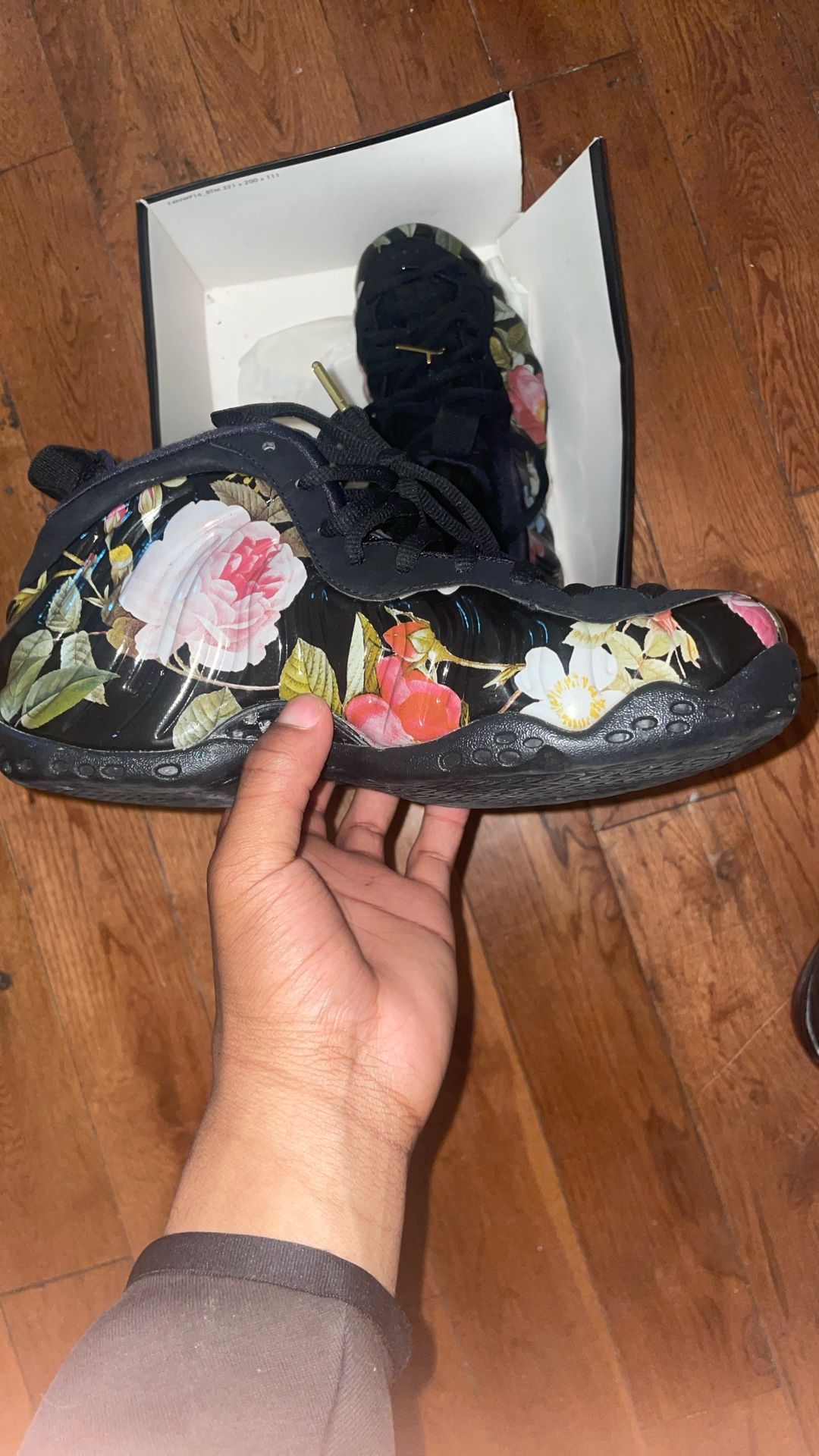 Vans - Size Men Us 6.0 Women Us 7.5 Foamposite 7.5