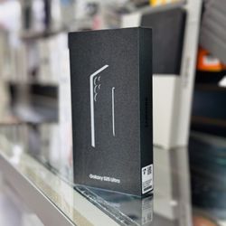Samsung S25 Ultra (Factory Unlocked) 