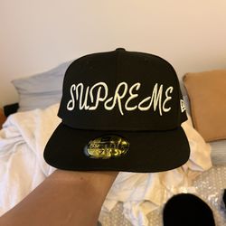SUPREME FITTED HAT BRAND NEW 7 1/8