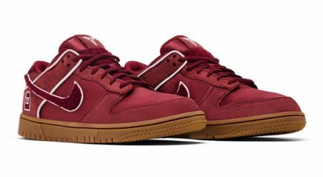Kobe Bryant-Nike Dunk Low-Protro_TeamRed