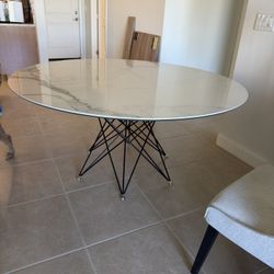 62” Round Dining Table
