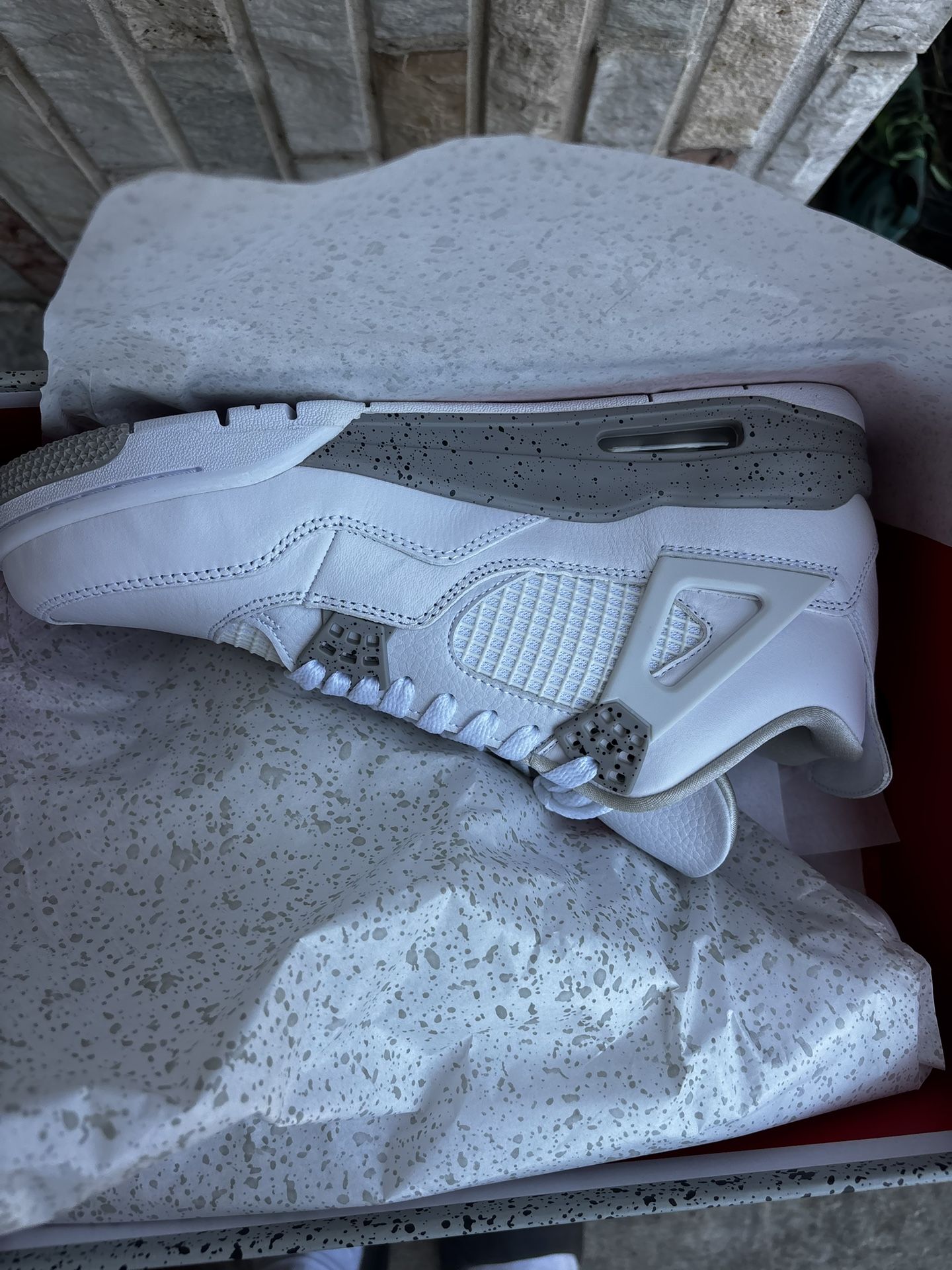 Jordan 4 White Oreo Size 11
