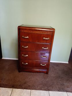 1930s ART DECCO DRESSER