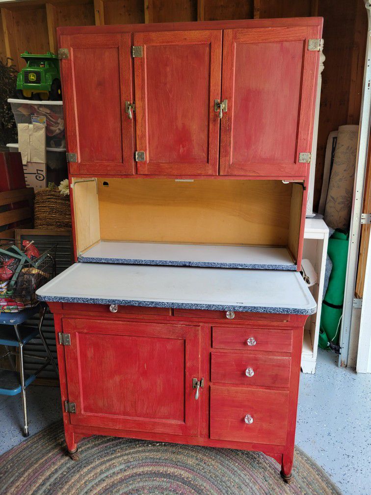 Vintage Kitchen Queen Cabinet  *located in Shelton 