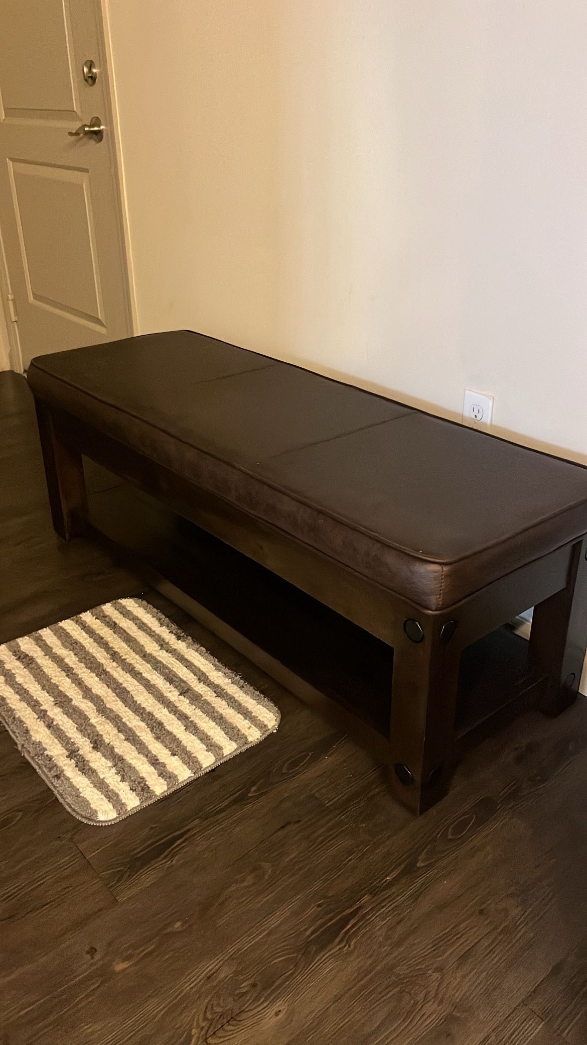 Dark Wood Bench With Storage. ( Flips Open )