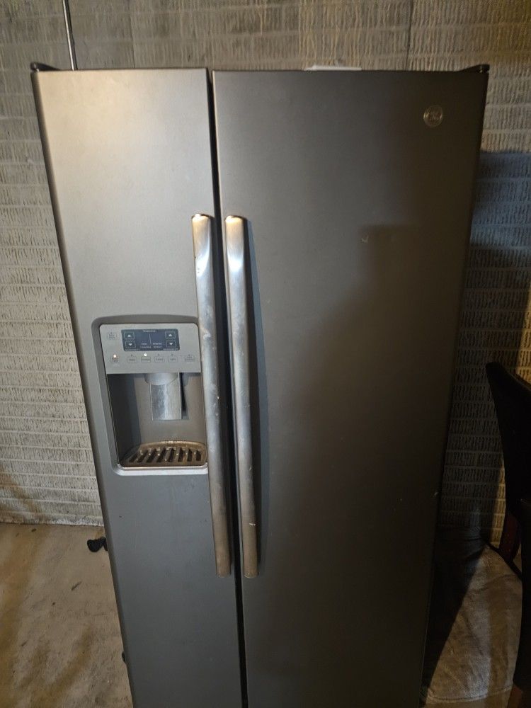 Ge Refrigerator