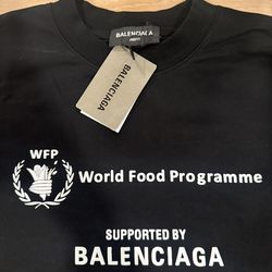 Balenciaga world food Programme NEW