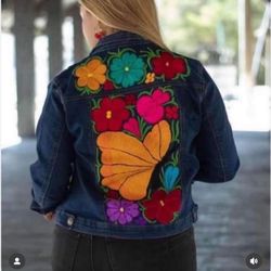 Hermosas Chaquetas Bordadas -  Beautiful Embroidered Denim Jackets