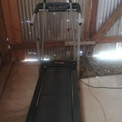 Pro Form 495 LS Treadmill 