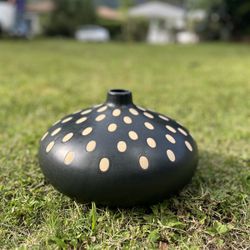 Handmade Black Ceramic Vase — Matte Finish with Natural Clay Dot Pattern