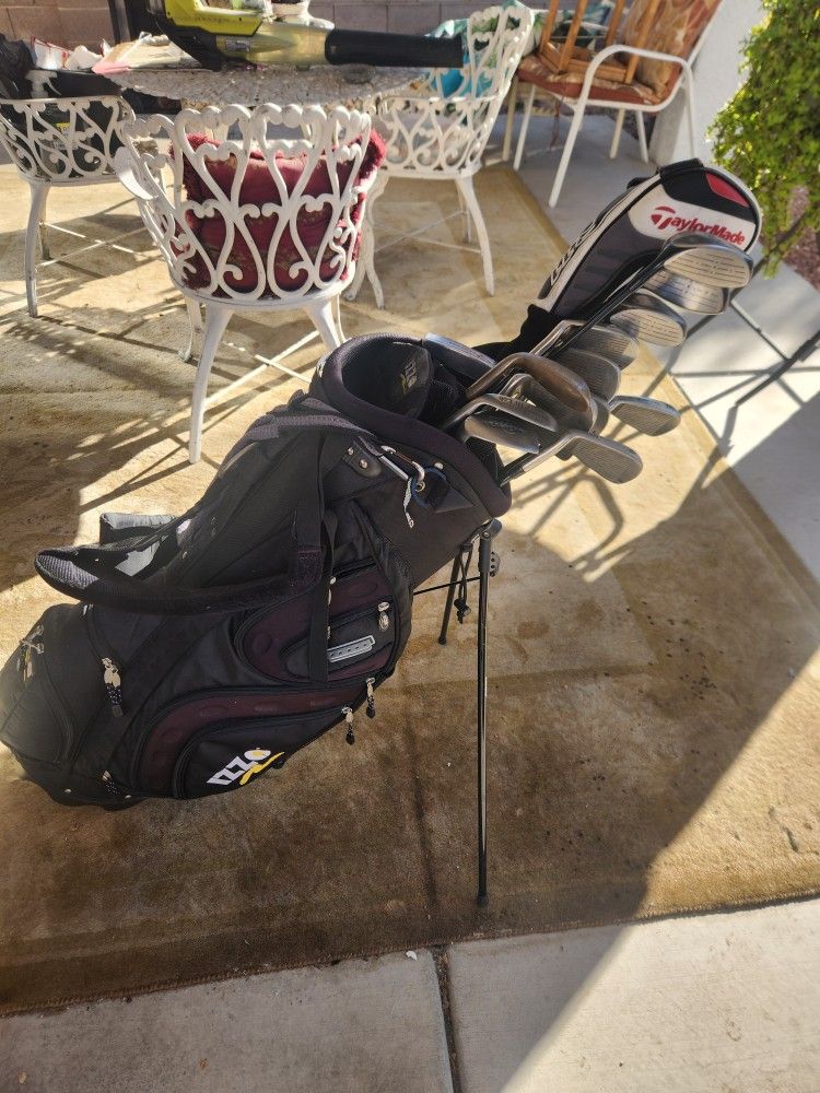 Full set of Golden Bear Clubs with Izzo Golf Bag