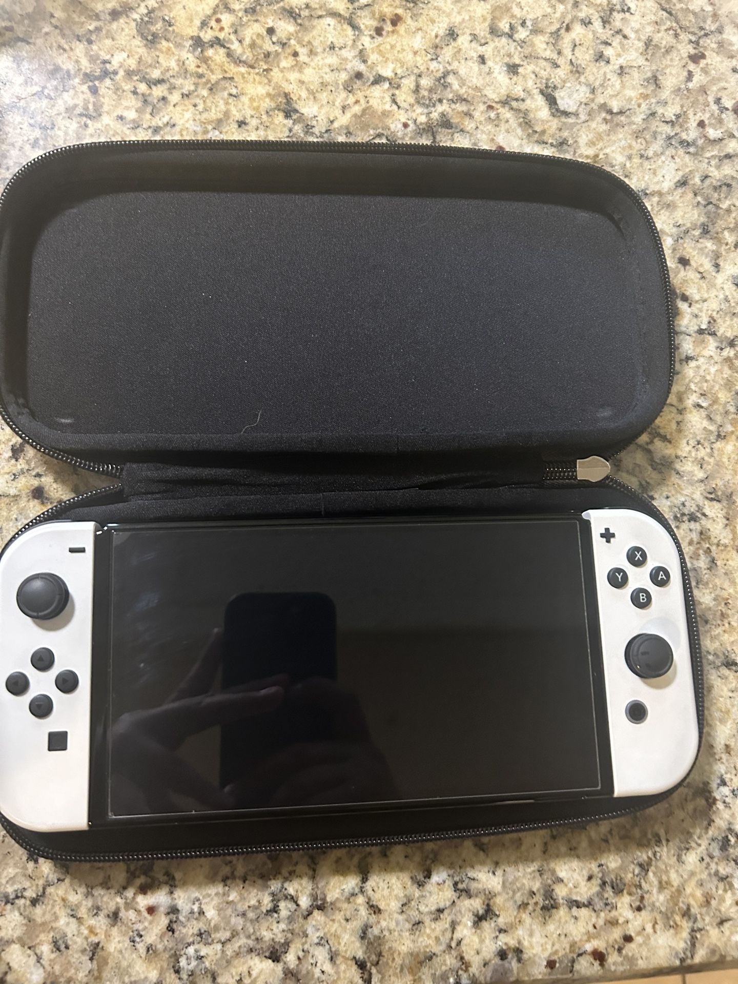 White Nintendo Switch