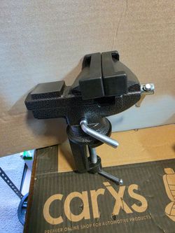 Swivel vise