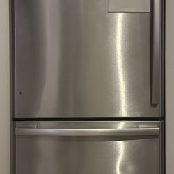 Whirlpool Refrigerator