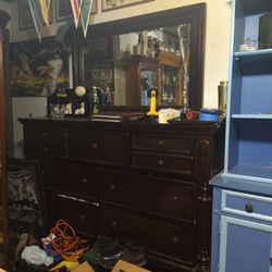 Dresser & Mirror