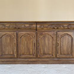 Gorgeous carved oak buffet, credenza or sideboard 