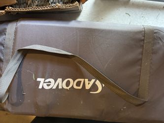 Pack And Play With Infant Changer/sleeper Shelf