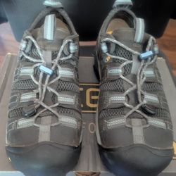 Keen Women's Steel Toe Boot Size 9.5