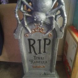 Halloween Tarantula Tombstone Decoration Prop