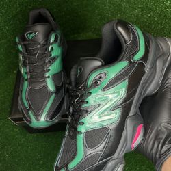 New Balance Size 9/10/12