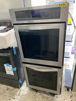 Whirlpool 24” double oven in stainless steel new